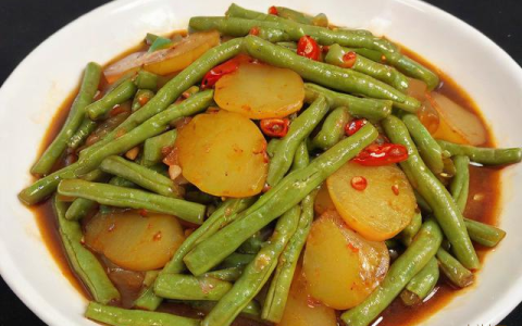 土豆烧四季豆怎么做,土豆烧四季豆怎么做视频