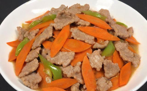 胡萝卜炒肉怎么做,胡萝卜炒肉做法家常