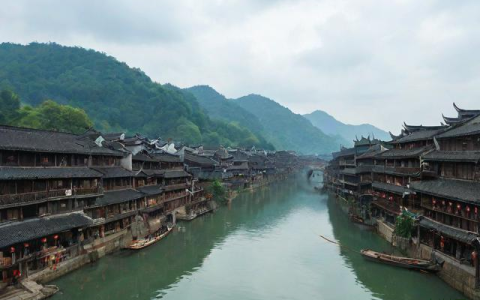 湖南凤凰古城天气预报一周天气,湖南凤凰古城今天天气预报