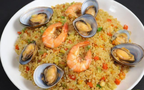 海鲜炒饭怎么做,海鲜炒饭视频教程