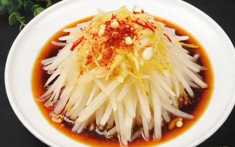 泡菜怎么做好吃又简单,白萝卜泡菜怎么做好吃又简单