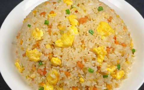 家常蛋炒饭怎么做好吃,家常蛋炒饭怎么做好吃窍门