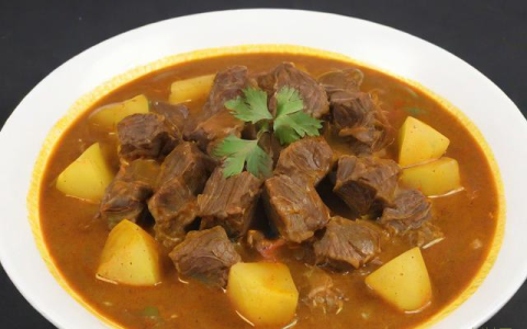 怎么做咖喱牛肉,怎么做咖喱土豆