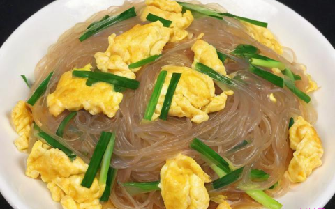 韭菜炒鸡蛋怎么做好吃,鸡蛋韭菜粉条馅怎么调好吃