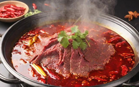 麻辣牛肉火锅怎么做,麻辣牛肉火锅的做法视频