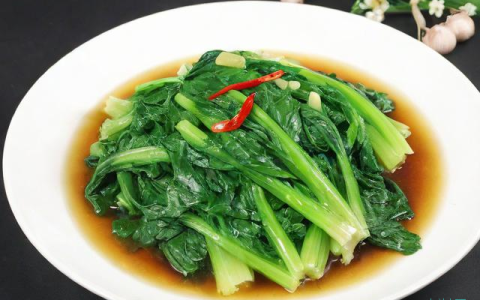 清炒油麦菜怎么做,怎样清炒油麦菜好吃又简单的做法