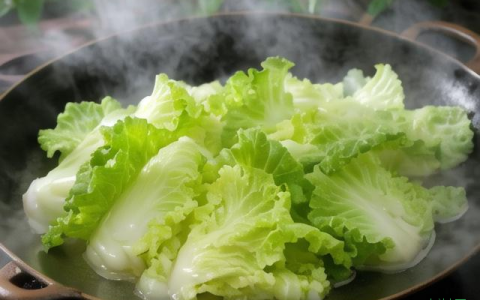 水煮大白菜怎么做,水煮大白菜的作用与功效