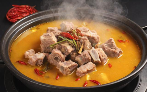 排骨火锅底料怎么做,排骨底料的火锅