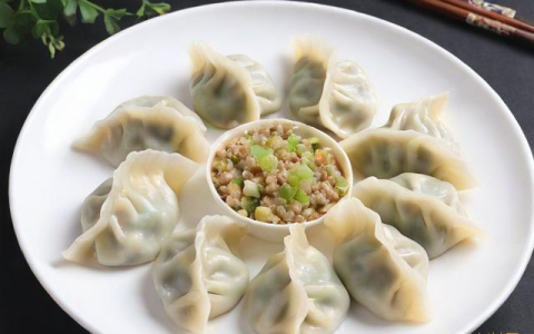 冬瓜丸子怎么做,冬瓜包饺子馅怎么做