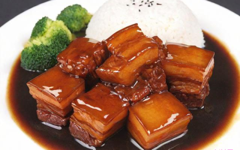 炖五花肉怎么做好吃,炖五花肉怎么做入口即化