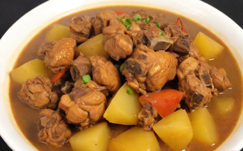 土豆炖鸡肉怎么做好吃,土豆炖鸡肉的最简单做法