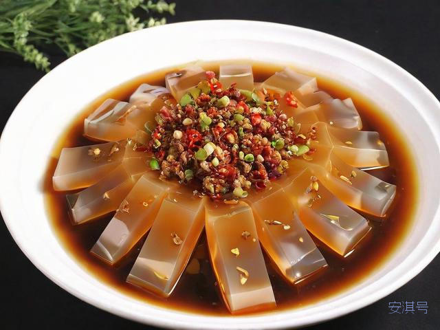 怎么做肉皮冻家常做法,如何做肉皮冻的做法