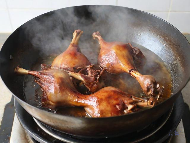干的腊鸭腿怎么做好吃,风干腊鸭腿怎么做好吃法