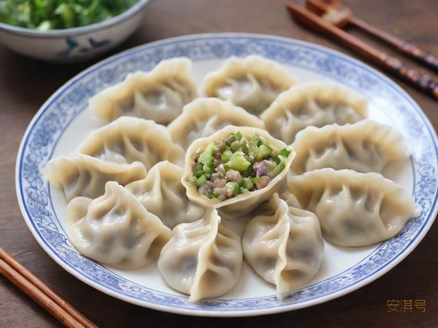 芹菜饺子怎么做好吃,茄子馅儿饺子怎么做好吃