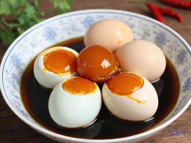 腌鸡蛋怎么做,腌鸡蛋怎么做好吃又简单家常的